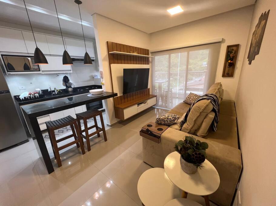 Adoraveis 2 Quartos Uma Linda Piscina, 2 Garagens Apartamento Ubatuba